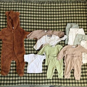 HUGE Gender Neutral Baby Bundle Newborn Wardrobe Lot
